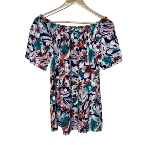 Ella Moss Floral Top with Pockets - Picture 1 of 3